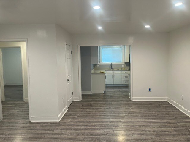 Building Photo - 2069 Solano Way