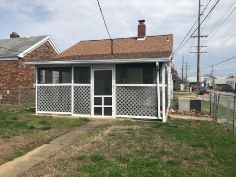 Building Photo - 761 E Delaware St