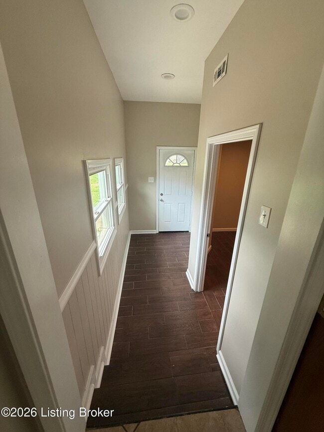 Building Photo - 5111 Lammers Ln