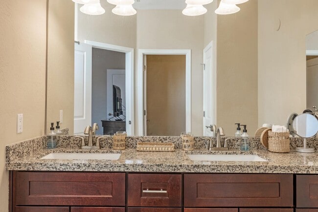 Building Photo - 22507 N 31st Ave