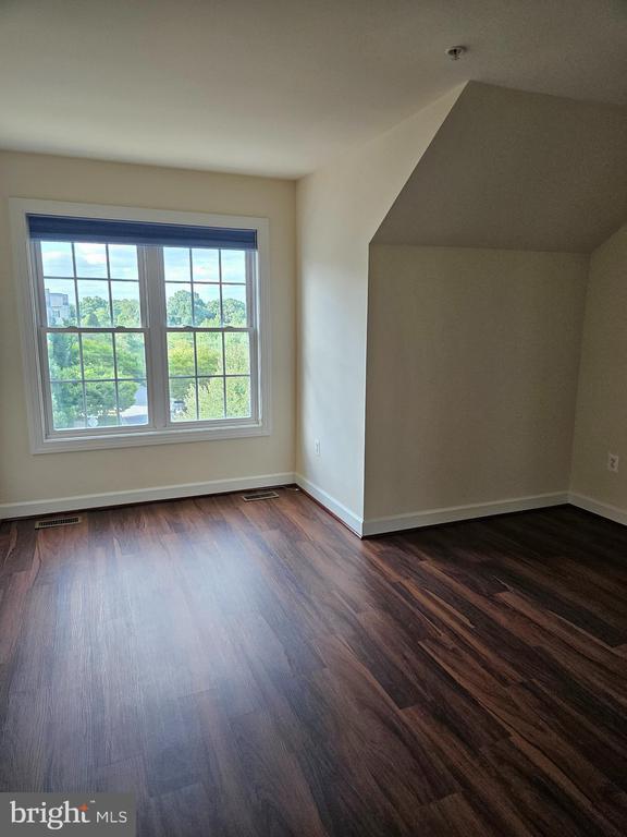 Building Photo - 603 Eden Pl