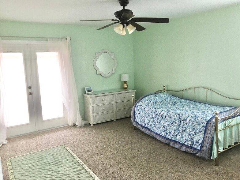 Building Photo - 11647 NW 18th Pl