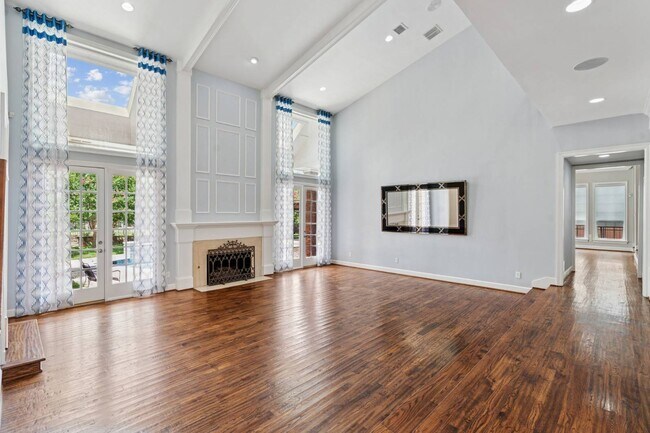 Building Photo - 1705 S Cottonwood Valley Cir