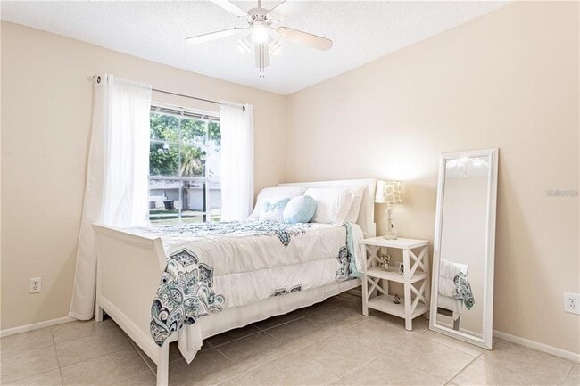 Building Photo - 767 Meadowside Ct