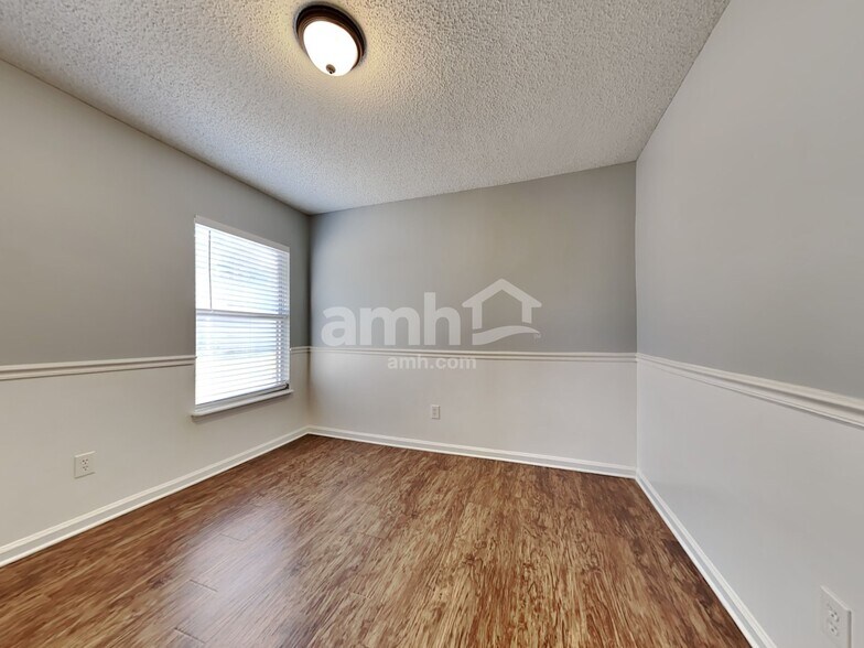 Building Photo - 3280 Fox Squirrel Dr