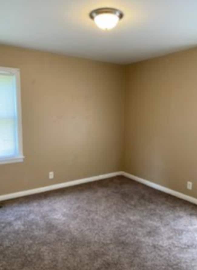 Building Photo - 436 Gary Hills Dr