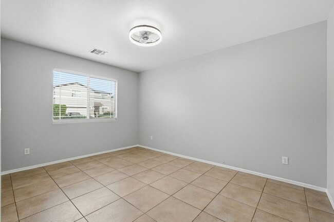 Building Photo - Johnson Ranch 3 Bedroom! Tile Throughout All Appliances!