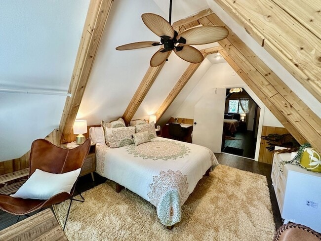 Building Photo - 25245 Rosaline Rd