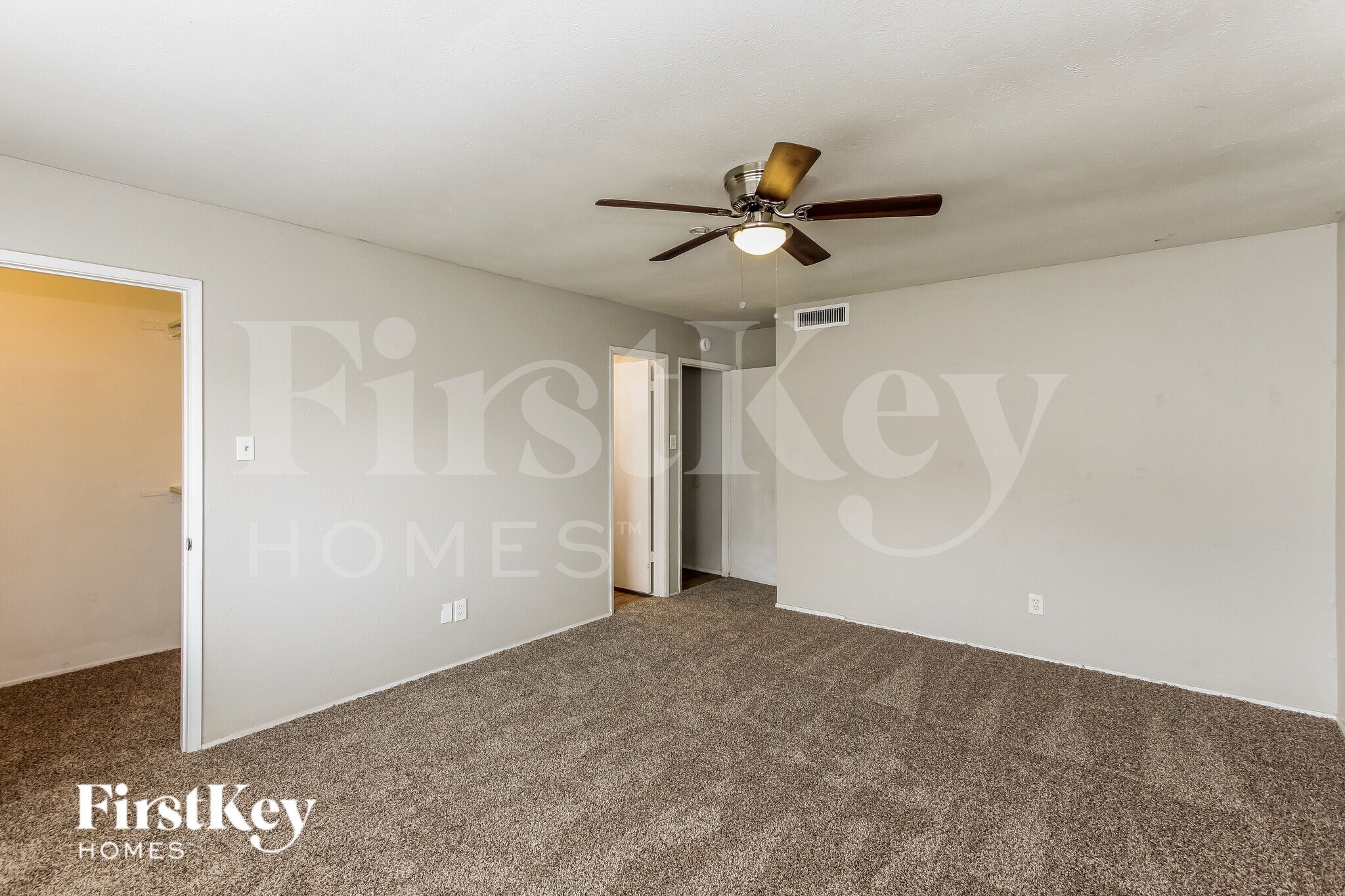 Building Photo - 3537 Rockcrest Dr