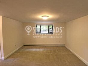 Building Photo - 1 bedroom in Brookline MA 02446