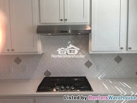 Building Photo - 1216 Forest St