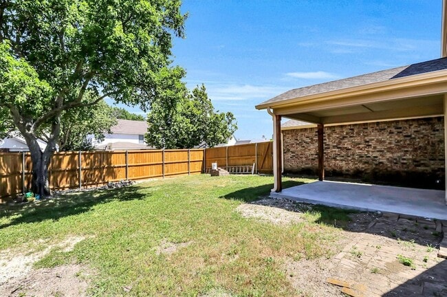 Building Photo - 401 S Cannady Dr