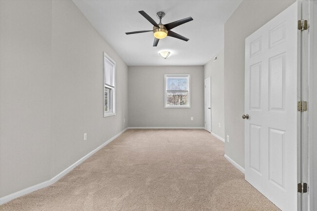 Building Photo - 6BR / 5BA Single-Family Home | 2,663 Sq Ft | Private Driveway | Deck | $4,200/mo Spacious 6-bedro...