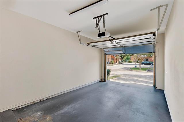 Building Photo - 2524 Preston Rd