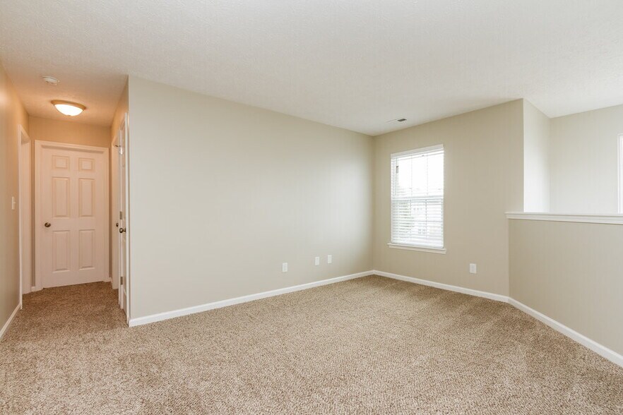 Building Photo - 10458 Wintergreen Way