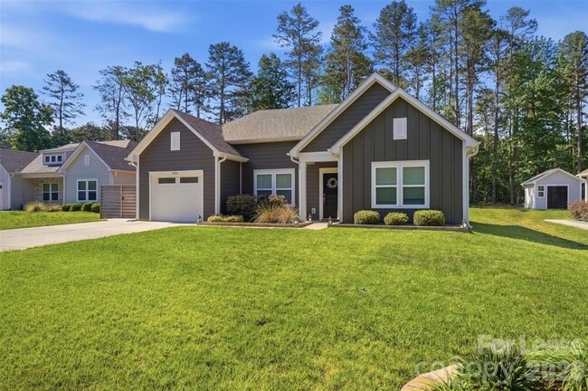 Building Photo - 4524 Mountain Island Dr