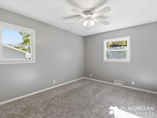Building Photo - Adorable Westside Home Just Steps from Rockbrook Village!