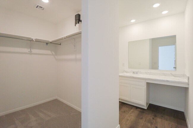 Building Photo - 3 Bed | 2 Bath in Coweta!