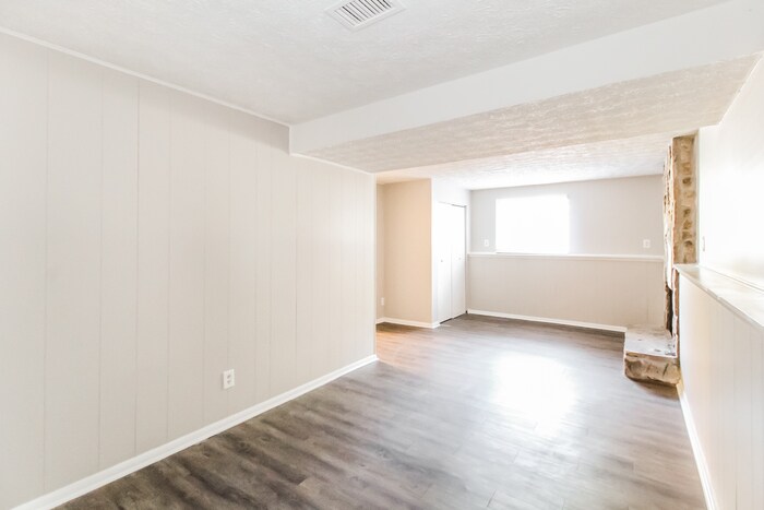 Building Photo - 4033 Overland Trail SW