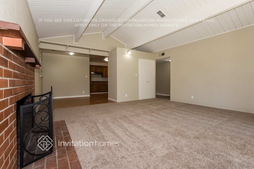 Building Photo - 10208 La Presa Way