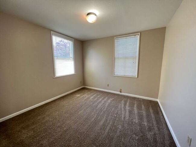 Building Photo - ~*~2BD/1BA Downtown Sunnyvale Charming Hom...