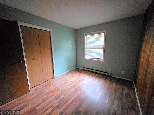 Building Photo - 653 N 2nd St