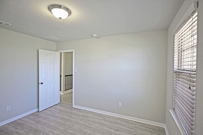 Building Photo - 2510 Diamondback Trail