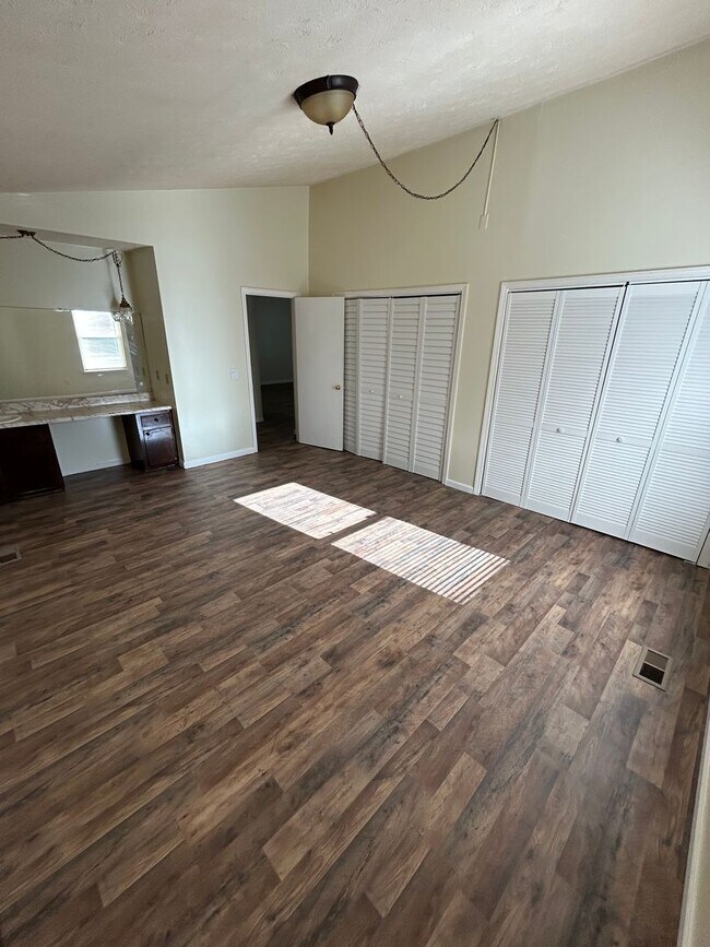 Building Photo - Perfectly Located Carrollton City Duplex!