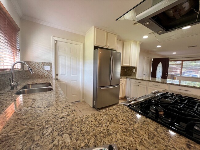 Building Photo - 4311 Benning Dr