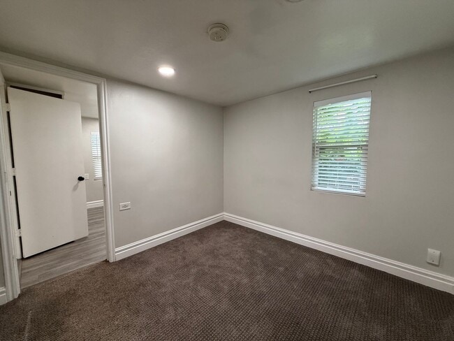 Building Photo - Coming Soon! Updated 2-Bedroom Home in Millcreek!