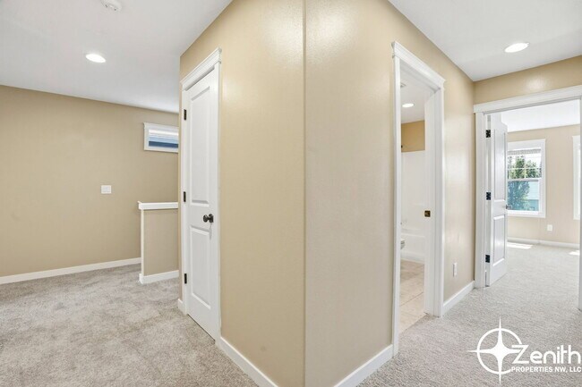 Building Photo - 4608 NE 91st Way