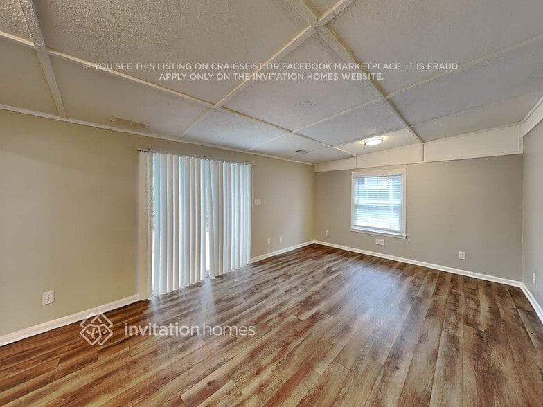 Building Photo - 721 Utoy Cir SW