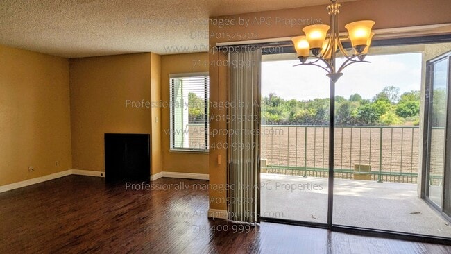 Building Photo - 7113 Apricot Dr