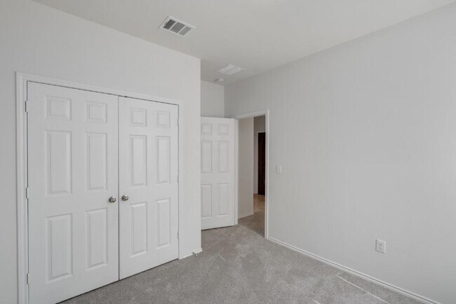 Building Photo - 7712 Peccary Dr