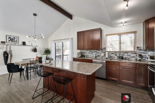 Building Photo - 1667 E 9800 S