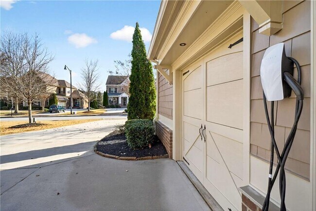 Building Photo - 2607 Lulworth Ln