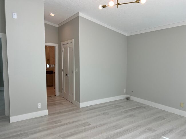 Building Photo - 1076 Siena Oaks Cir E