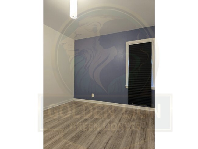 Building Photo - 2417 W Roosevelt Dr