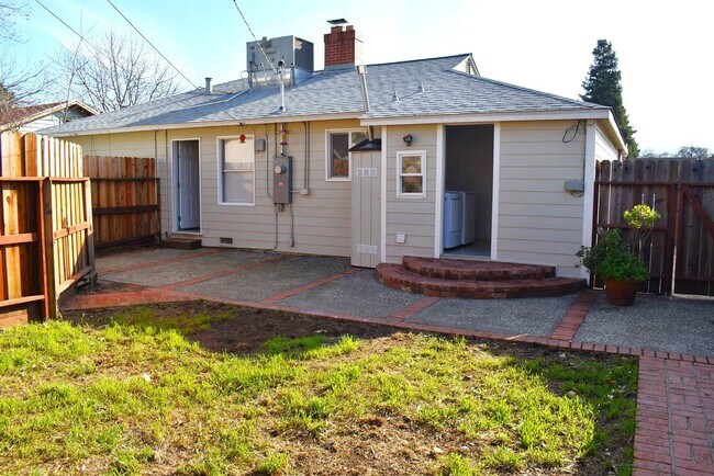 Building Photo - All Utilities Paid Including Internet!