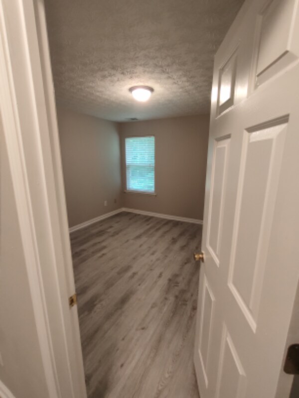 Building Photo - 289 Silver Ridge Dr