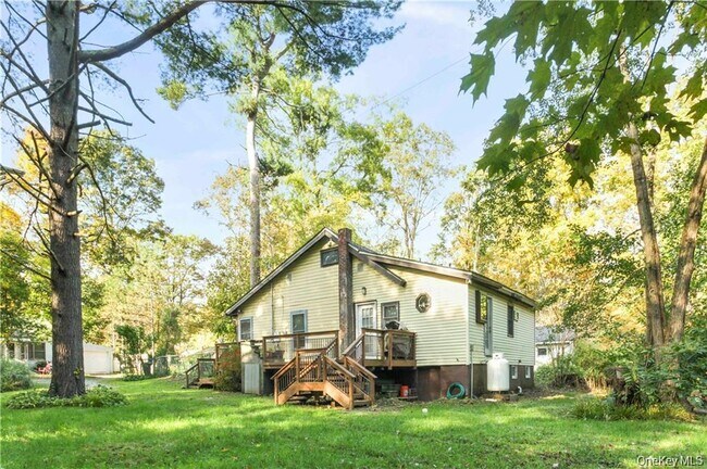 Building Photo - 4 1st St