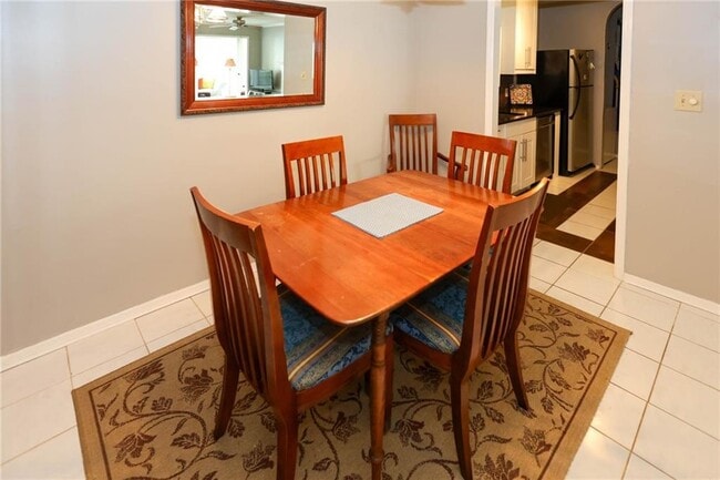 Building Photo - 402 Olde Mill Ln