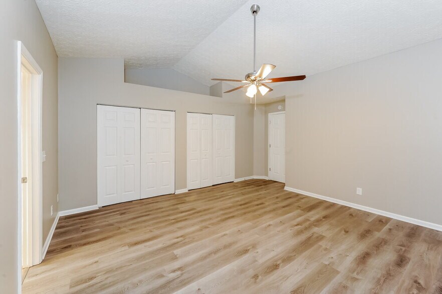 Building Photo - 5015 River Rock Way