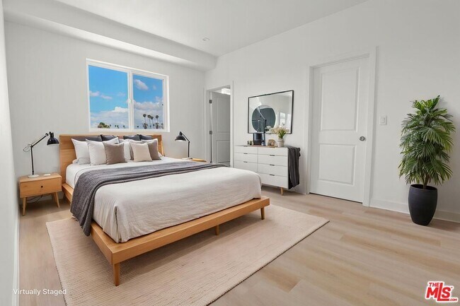 Building Photo - 1265 Browning Blvd