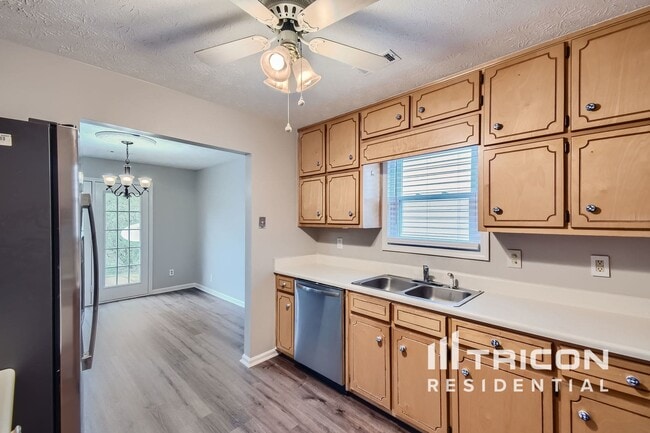 Building Photo - 280 Cornwallis Way