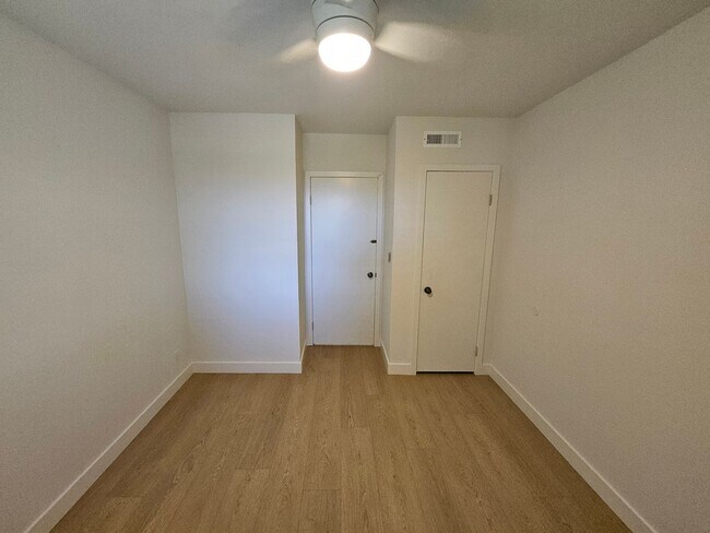 Building Photo - Modern Comfort Meets Convenience — 4-Bedro...