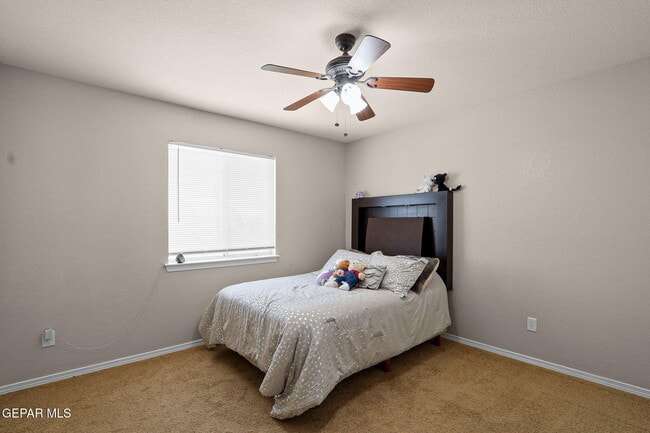 Building Photo - 2057 Shreya St