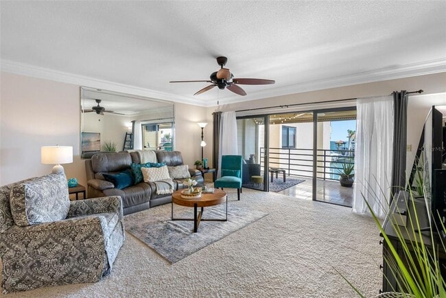 Building Photo - 363 Pinellas Bayway S