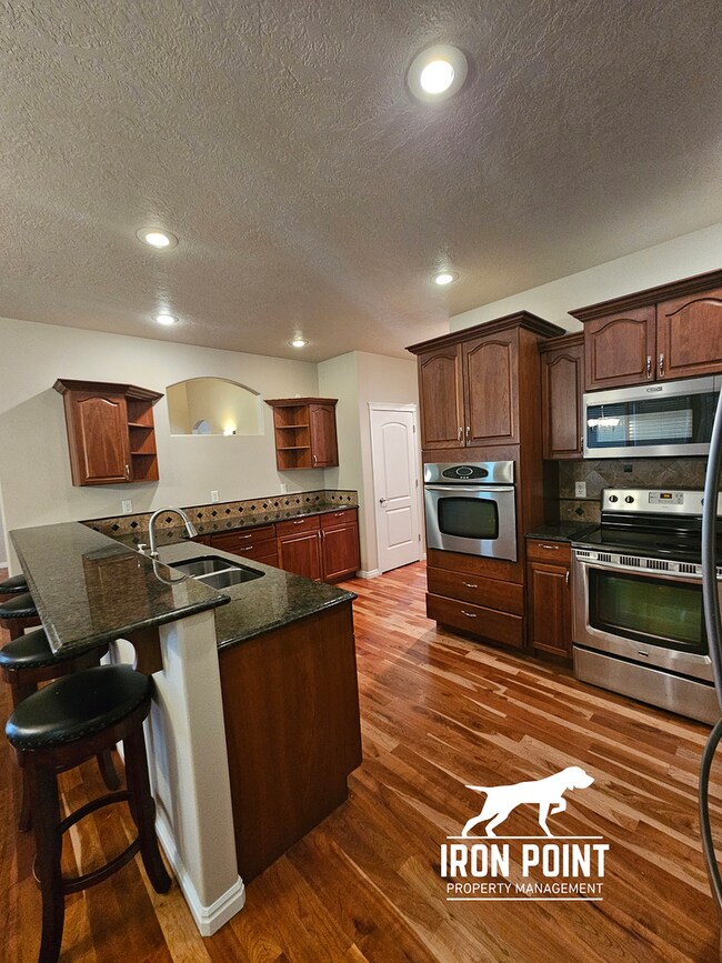 Building Photo - 2127 S Alaska Way