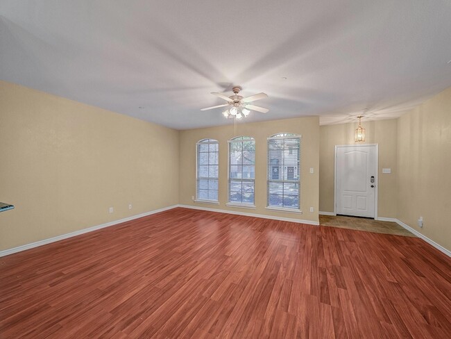 Building Photo - 6837 Livorno Ln